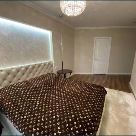 Lux 1-Bedroom Panoramic View Most City Center Area Dnipro Luaran gambar